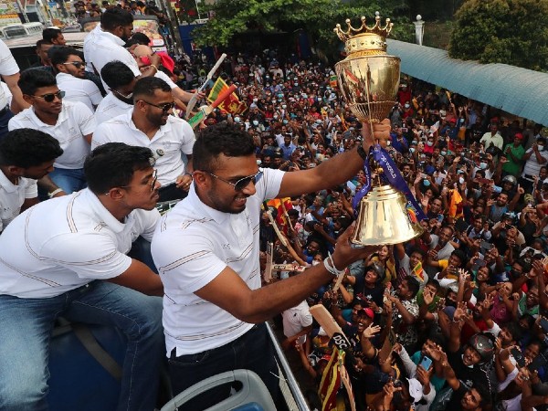 ಶ್ರೀಲಂಕಾ ಆಟಗಾರರಿಗೆ ಅದ್ದೂರಿ ಸ್ವಾಗತ