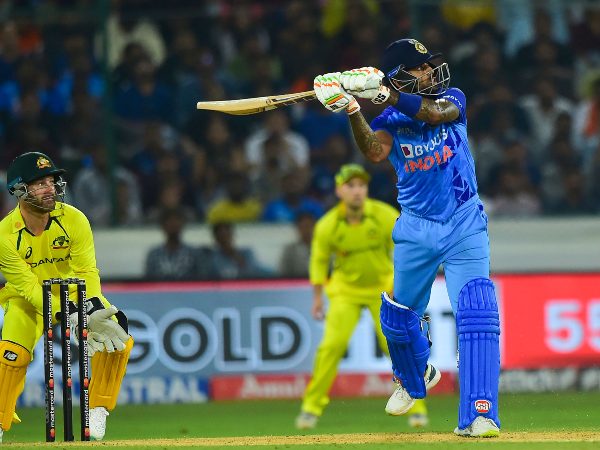 ವಿರಾಟ್ ಕೊಹ್ಲಿಯೊಂದಿಗೆ 104 ರನ್‌ಗಳ ಉಪಯುಕ್ತ ಜೊತೆಯಾಟ