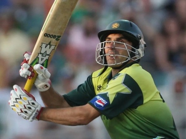 ಕುಸಿದ ಪಾಕಿಸ್ತಾನಕ್ಕೆ ಆಸರೆಯಾದ ಮಿಸ್ಬಾ 