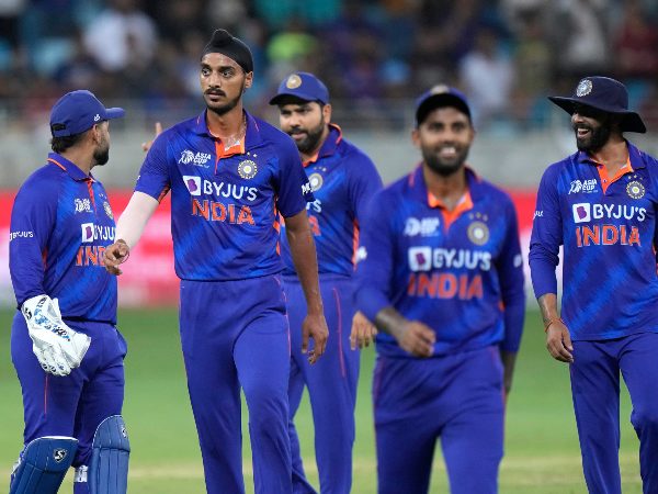 ವಿರಾಟ್ ಕೊಹ್ಲಿ ಕೆಳಗಿಳಿದ ನಂತರ ರೋಹಿತ್ ಶರ್ಮಾ ನಾಯಕತ್ವ