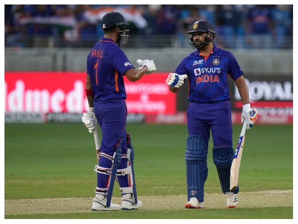 ಟಿ20 ವಿಶ್ವಕಪ್ಗೆ ಆಯ್ಕೆಯಾಗಿರುವ ಭಾರತ ತಂಡ ಟಿ20 ವಿಶ್ವಕಪ್ಗೆ ಆಯ್ಕೆಯಾಗಿರುವ ಭಾರತ ತಂಡ