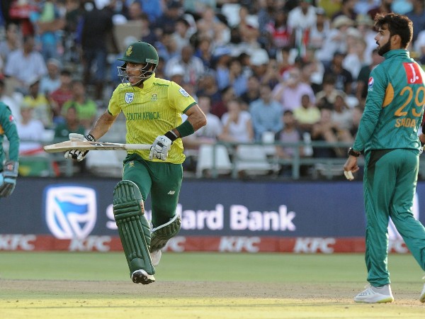 ರೀಜಾ ಹೆಂಡ್ರಿಕ್ಸ್‌ಗೆ ಅವಕಾಶ ನೀಡಬೇಕು