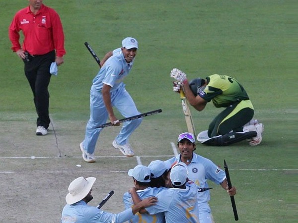 ಇತಿಹಾಸ ಸೃಷ್ಟಿಸಿದ ಟೀಂ ಇಂಡಿಯಾ