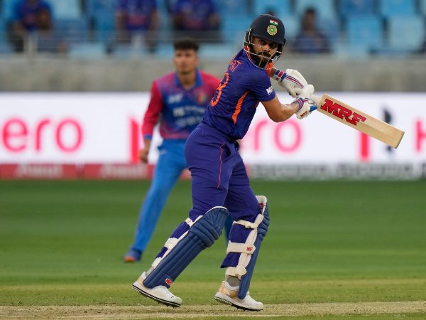 ಕೊಹ್ಲಿ ಮತ್ತು ಬಾಬರ್ ಬಿಸಿಬಿಸಿ ಚರ್ಚೆಯ ವಿಷಯಗಳಲ್ಲಿ ಒಂದಾಗಿದೆ