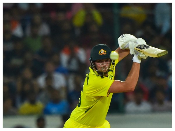 ಇತ್ತಂಡಗಳ ಆಡುವ ಬಳಗ ಇತ್ತಂಡಗಳ ಆಡುವ ಬಳಗ