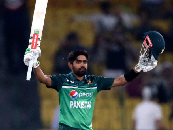 ನಾವು ಮೈದಾನದಲ್ಲಿ ಸ್ಪರ್ಧೆಯನ್ನು ಆನಂದಿಸುತ್ತೇವೆ