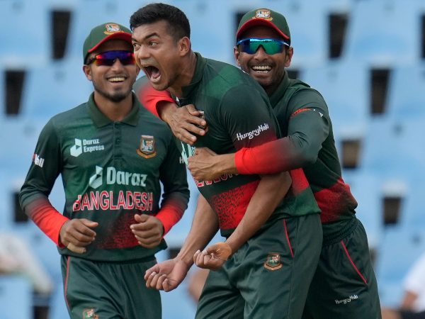 ನೆದರ್ಲ್ಯಾಂಡ್ಸ್ 135 ರನ್‌ಗಳಿಗೆ ಆಲೌಟ್