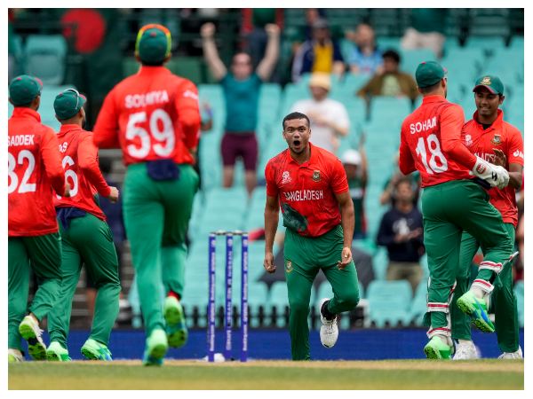 ಸಂಭಾವ್ಯ ಆಡುವ ಬಳಗ