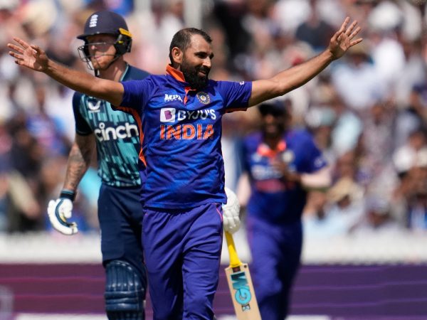 ಮೊಹಮ್ಮದ್ ಶಮಿ ಅಥವಾ ಮೊಹಮ್ಮದ್ ಸಿರಾಜ್