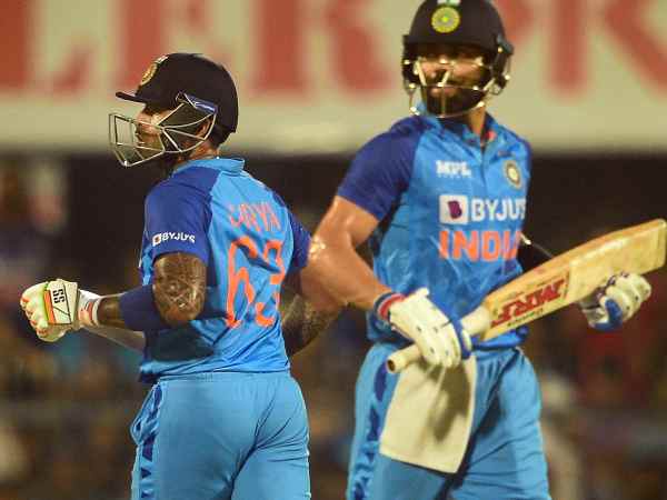 ಒತ್ತಡವನ್ನು ನಿವಾರಿಸಬಲ್ಲ ಏಕೈಕ ಆಟಗಾರ ಸೂರ್ಯಕುಮಾರ್ ಯಾದವ್