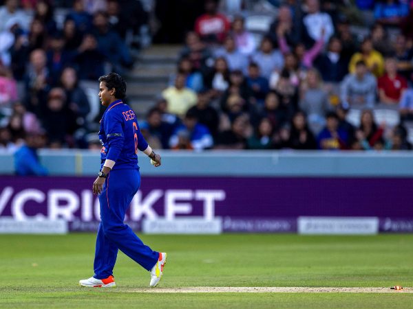 ಆಶ್ಲೀಗ್ ಗಾರ್ಡ್ನರ್‌ಗಿಂತ ದೀಪ್ತಿ ಶರ್ಮಾ ಮುಂದಿದ್ದಾರೆ