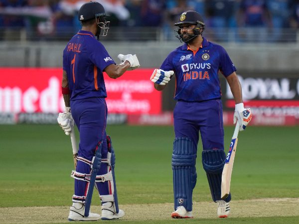 ಆರಂಭಿಕರು: ರೋಹಿತ್ ಶರ್ಮಾ (ನಾಯಕ), ಕೆಎಲ್ ರಾಹುಲ್(ಉಪನಾಯಕ)