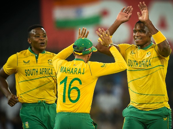 ಎರಡೂ ತಂಡಗಳಿಂದ ಹೆಚ್ಚುವರಿ ವೇಗದ ಬೌಲರ್ ಬಳಕೆ 