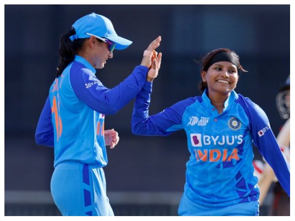 ಇತ್ತಂಡಗಳ ಸ್ಕ್ವಾಡ್