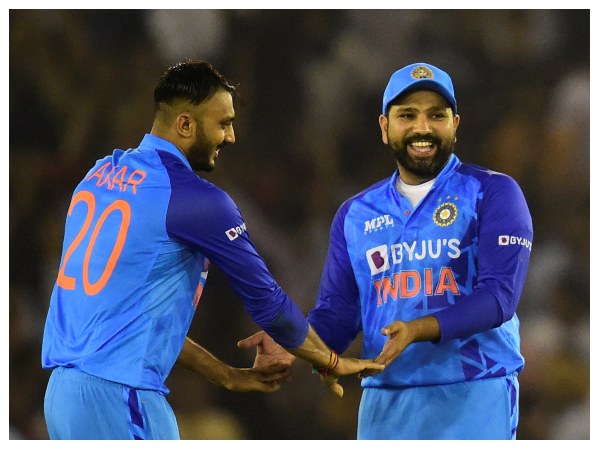 ಅಕ್ಷರ್ ಪಟೇಲ್ ಮೇಲೆ ನಂಬಿಕೆ ತೋರಿಸಬಹುದಾ? ಅಕ್ಷರ್ ಪಟೇಲ್ ಮೇಲೆ ನಂಬಿಕೆ ತೋರಿಸಬಹುದಾ?