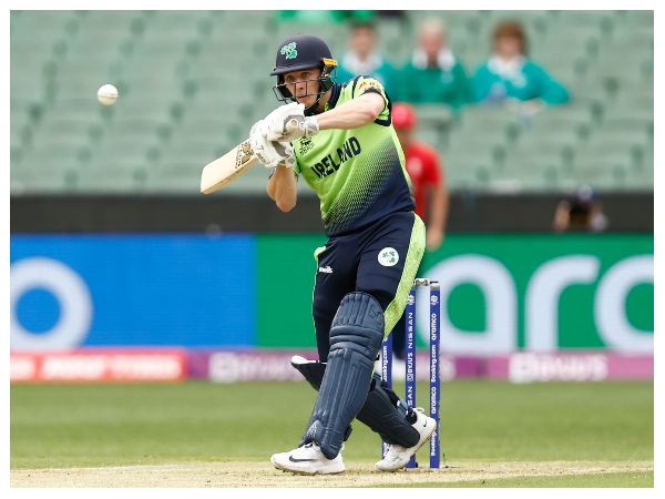 ಐರ್ಲೆಂಡ್ ಆಡುವ ಬಳಗ