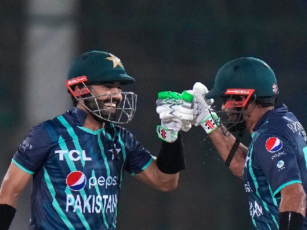 T20 World Cup: Irfan Pathan Give Suggetion To Team India Bowlers How To Face Babar And Rizwan