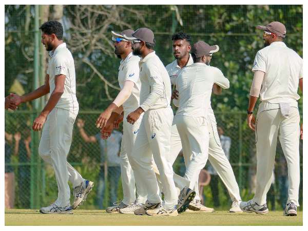 11 ಓವರ್‌ಗಳಿಗೆ ನಿಗದಿಯಾಗಿದ್ದ ಪಂದ್ಯ 4.5 ಓವರ್‌ಗೆ ಮುಕ್ತಾಯ!