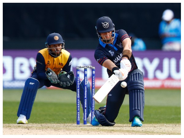 ಆರಂಭಿಕ ಆಘಾತದ ಮಧ್ಯೆಯೂ ಮಿಂಚಿದ ನಮೀಬಿಯಾ