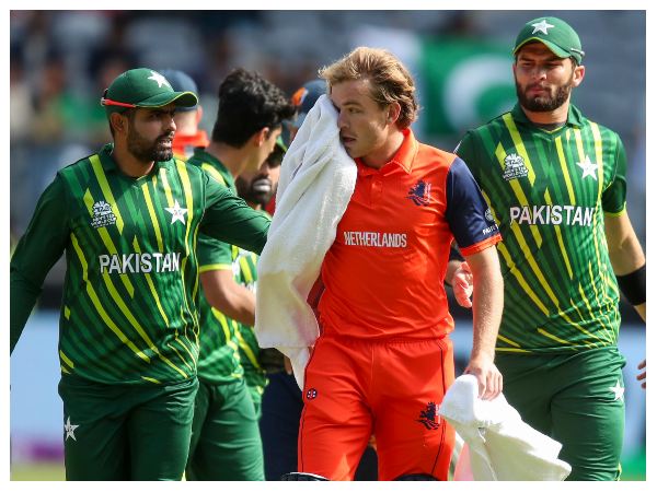 ಇತ್ತಂಡಗಳ ಸ್ಕ್ವಾಡ್ ಹೀಗಿದೆ 