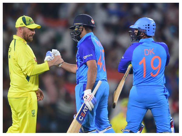 ಭಾರತದ ಸಾಧನೆಗೆ ರೋಹಿತ್ ಸಂತಸ ಭಾರತದ ಸಾಧನೆಗೆ ರೋಹಿತ್ ಸಂತಸ