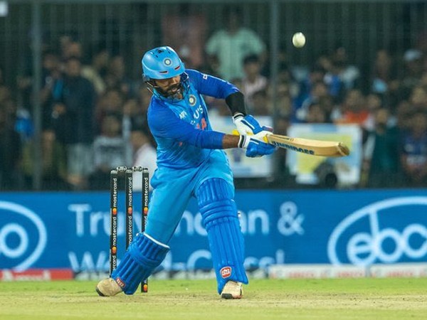 ಬ್ಯಾಟಿಂಗ್‌ನಲ್ಲಿ ಬಡ್ತಿ ಪಡೆದ ಡಿಕೆ 