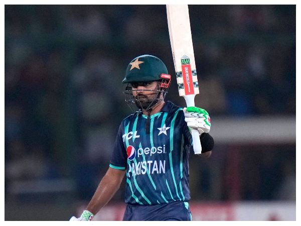 ಬಾಬರ್ ಅಜಂ ಬಗ್ಗೆ ಸೆಹ್ವಾಗ್ ಭವಿಷ್ಯ