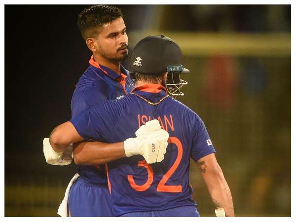 ಶ್ರೇಯಸ್ ಅಯ್ಯರ್ ಶತಕ, 93ರನ್‌ಗೆ ಔಟಾದ ಇಶಾನ್ ಕಿಶನ್