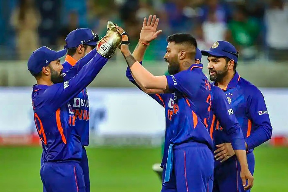 T20 World Cup: Sunil Gavaskar Picks Strongest Indias Playing XI For Clash Against Pakistan 