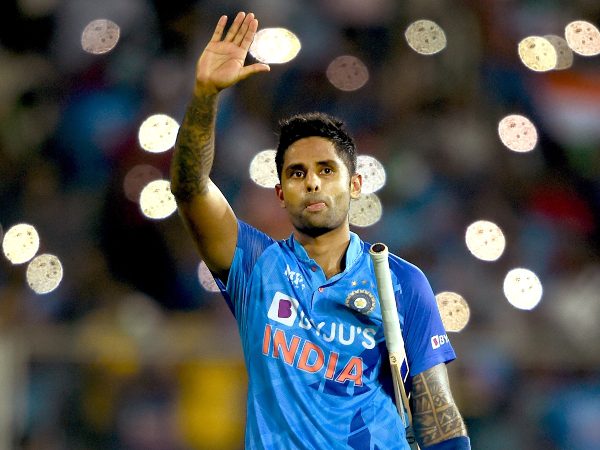 ದಕ್ಷಿಣ ಆಫ್ರಿಕಾ ಬೌಲರ್‌ಗಳನ್ನು ದಂಡಿಸಿದ ಸೂರ್ಯಕುಮಾರ್ ಯಾದವ್