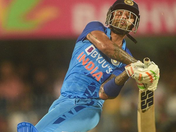 ಸೂರ್ಯಕುಮಾರ್ ಯಾದವ್ 35 ಎಸೆತಗಳಲ್ಲಿ 52 ರನ್ 