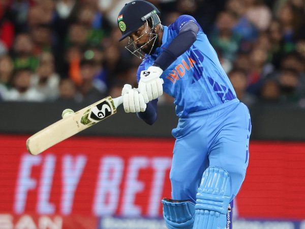 ಭಾರತ ತಂಡವನ್ನು ರಕ್ಷಿಸಿದ ವಿರಾಟ್ ಕೊಹ್ಲಿ ಮತ್ತು ಹಾರ್ದಿಕ್ ಪಾಂಡ್ಯ