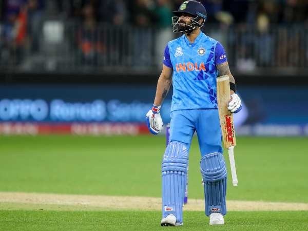 ದಕ್ಷಿಣ ಆಫ್ರಿಕಾ ವಿರುದ್ಧ ಕೇವಲ 12 ರನ್ ಗಳಿಸಿ ವಿಕೆಟ್ ಒಪ್ಪಿಸಿದರು