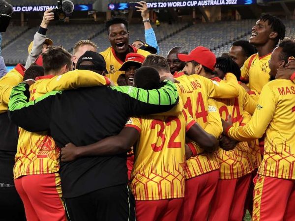 T20 World Cup 2022: Zimbabwe Team Victory Celebration in Front of Pakistan Players 