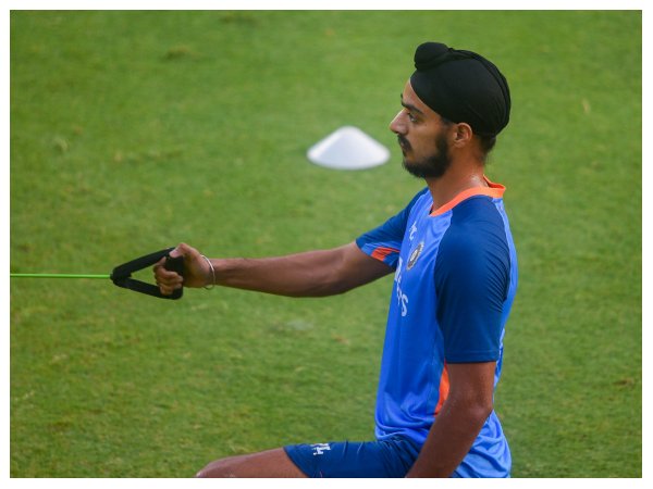 ಸಾಮಾಜಿಕ ಜಾಲತಾಣದಲ್ಲಿ ಟೀಕೆಗೆ ಗುರಿಯಾಗಿದ್ದ ಅರ್ಶ್‌ದೀಪ್