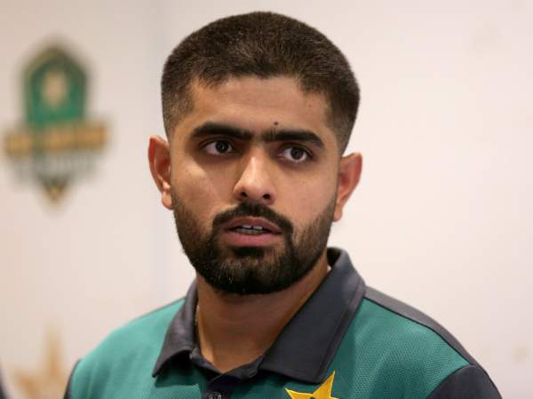  ಬಾಬರ್‌ ಅಜಂ ಕೆಲಸದ ಹೊರೆಯನ್ನು ಕಡಿಮೆ ಮಾಡಬೇಕು