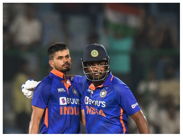 ಸಂಜುಗೆ ಅವಕಾಶ ನೀಡದಿರುವದಕ್ಕೆ ಕೆಂಡ