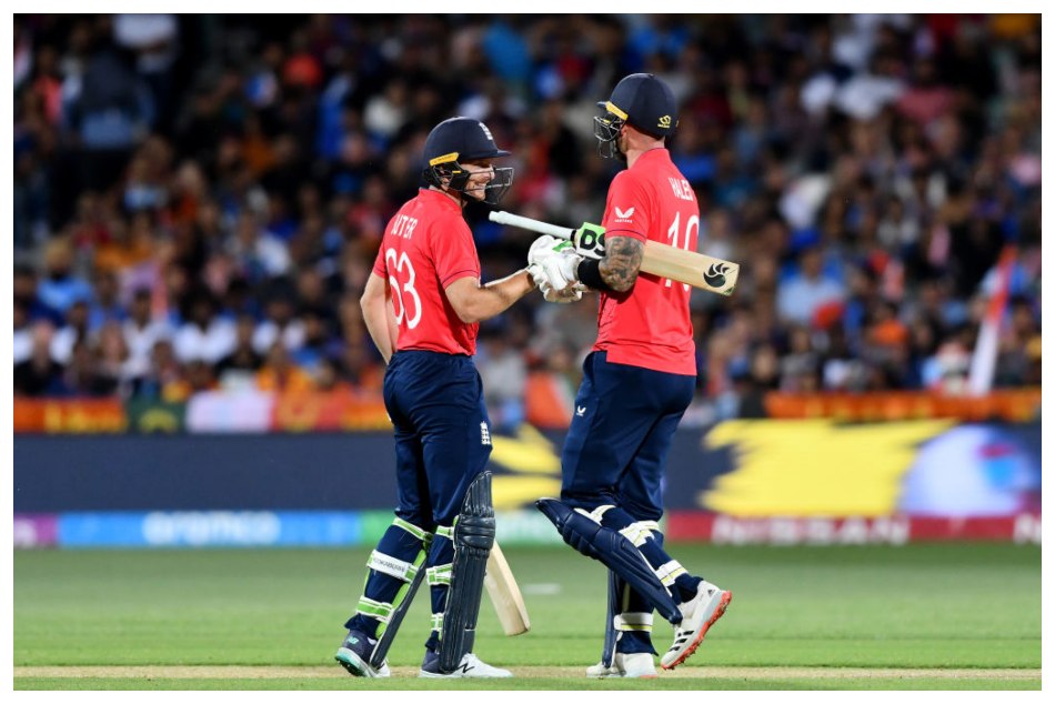 ಭಾರತದ ಬೌಲರ್‌ಗಳನ್ನ ಚಿಂದಿ ಉಡಾಯಿಸಿದ ಬಟ್ಲರ್, ಅಲೆಕ್ಸ್‌