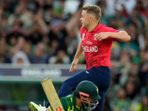 ಸ್ಯಾಮ್ ಕುರ್ರಾನ್ ಪ್ಲೇಯರ್ ಆಫ್ ದಿ ಟೂರ್ನಮೆಂಟ್