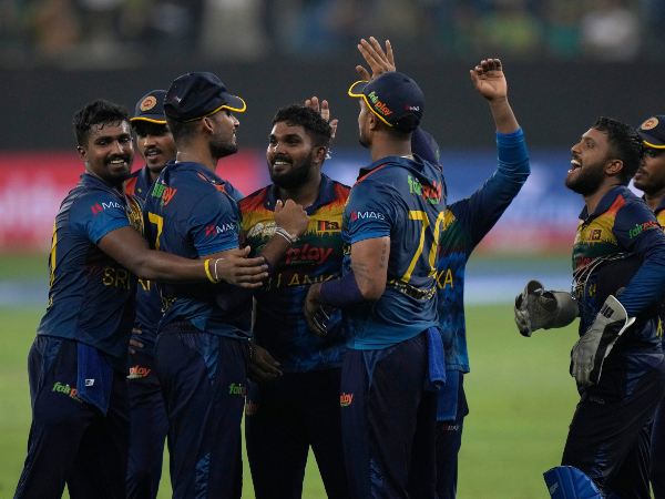 15 ವಿಕೆಟ್‌ಗಳನ್ನು ಪಡೆದಿರುವ ವನಿಂದು ಹಸರಂಗ