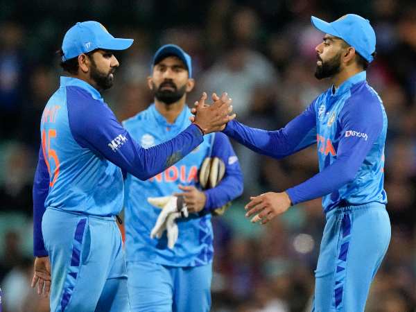 ದಿನೇಶ್ ಕಾರ್ತಿಕ್ ಬದಲಿಗೆ ರಿಷಭ್ ಪಂತ್ ಅವರಿಗೆ ಅವಕಾಶ?