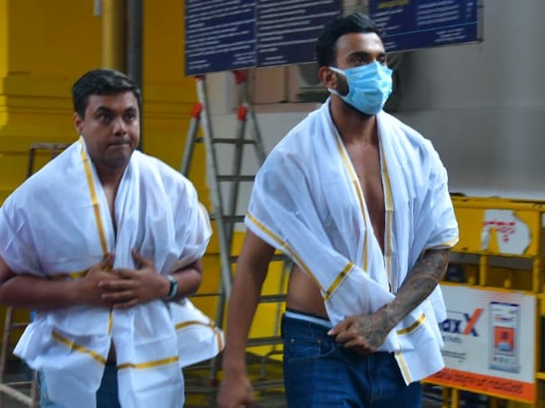 ಬಾಂಗ್ಲಾದೇಶದ ವಿರುದ್ಧದ ಏಕದಿನ ಮತ್ತು ಟೆಸ್ಟ್ ಸರಣಿಗೆ ಆಯ್ಕೆ