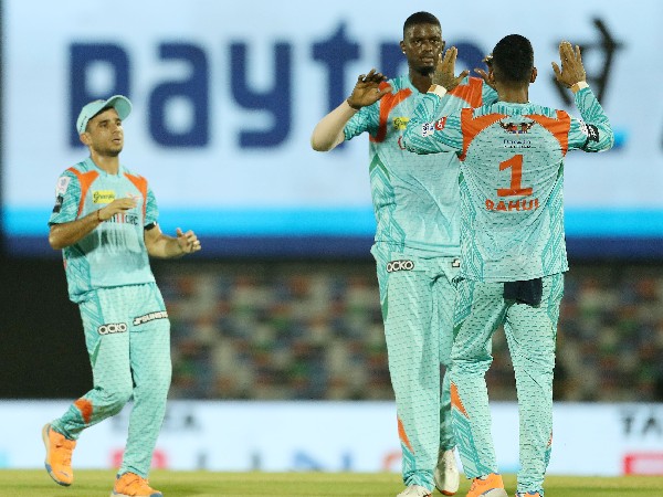 ಆಂಡ್ರ್ಯೂ ಟೈ ಸೇರಿದಂತೆ ಹಲವರ ಬಿಡುಗಡೆ ಆಂಡ್ರ್ಯೂ ಟೈ ಸೇರಿದಂತೆ ಹಲವರ ಬಿಡುಗಡೆ