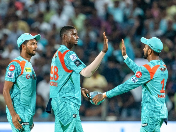 ಆಲ್‌ರೌಂಡರ್ ಜೇಸನ್ ಹೋಲ್ಡರ್ 