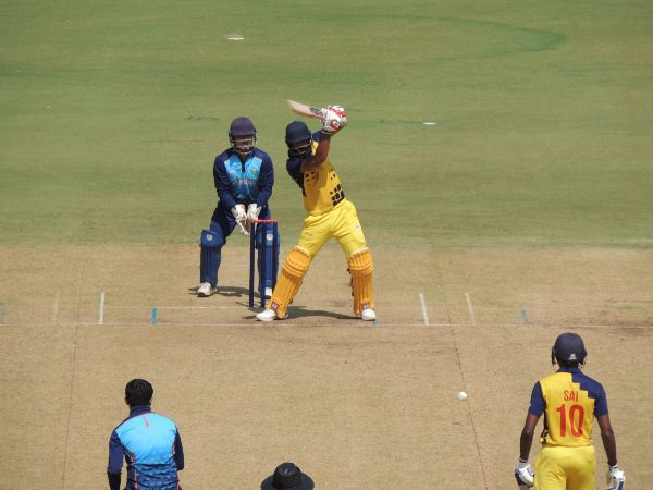 ವಿಜಯ್ ಹಜಾರೆ ಟ್ರೋಫಿ ಒಂದೇ ಆವೃತ್ತಿಯಲ್ಲಿ ದಾಖಲಾದ ಹೆಚ್ಚಿನ ಶತಕಗಳು