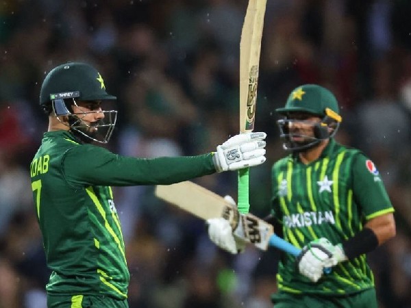 ಶದಾಬ್, ಇಫ್ತಿಕರ್ ಅರ್ಧಶತಕ 