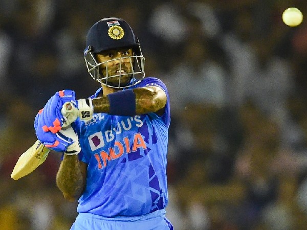 ಸೂರ್ಯಕುಮಾರ್ ಆಯ್ಕೆ ಸಾಧ್ಯತೆ? ಸೂರ್ಯಕುಮಾರ್ ಆಯ್ಕೆ ಸಾಧ್ಯತೆ?