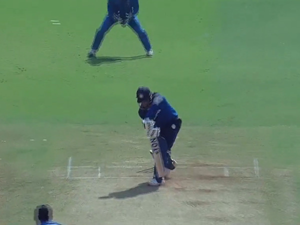 ಕರ್ನಾಟಕ 49.1 ಓವರ್‌ಗಳಲ್ಲಿ 171 ರನ್ ಗಳಿಸಿ ಸರ್ವಪತನ