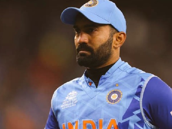 Sehwag Slams Team India Management For Drop Dinesh Karthik Against Zimbabwe Match Sehwag Slams Team India Management For Drop Dinesh Karthik Against Zimbabwe Match