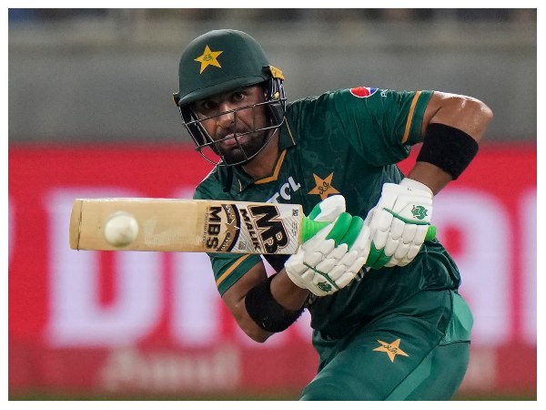 ಇಫ್ತಿಕಾರ್- ಶದಬ್ ಅದ್ಭುತ ಪ್ರದರ್ಶನ